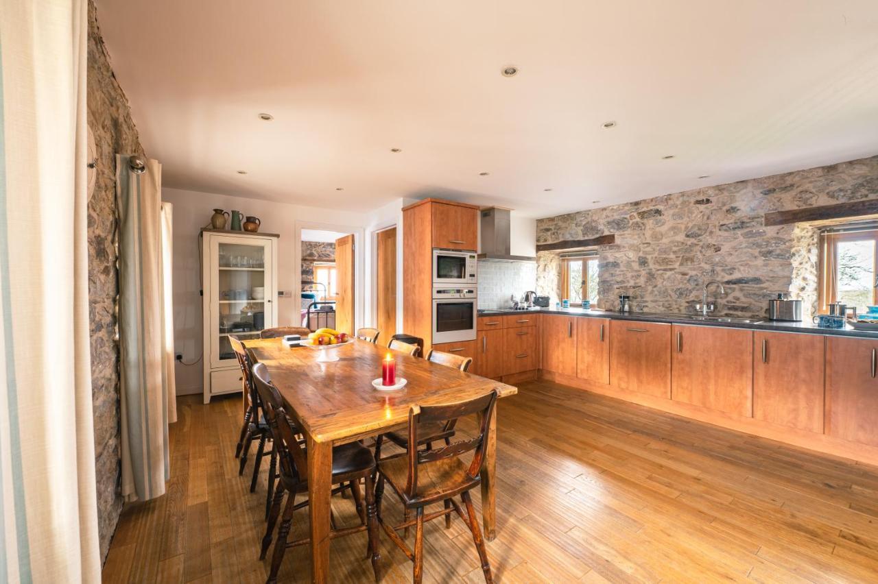Stunning Converted Granary In Heart Of St Davids Eksteriør billede
