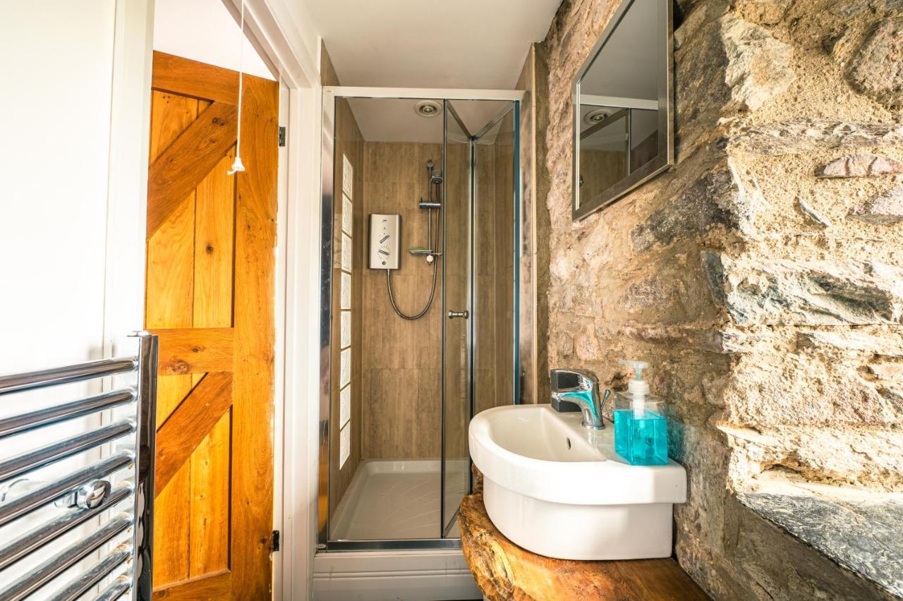 Stunning Converted Granary In Heart Of St Davids Eksteriør billede