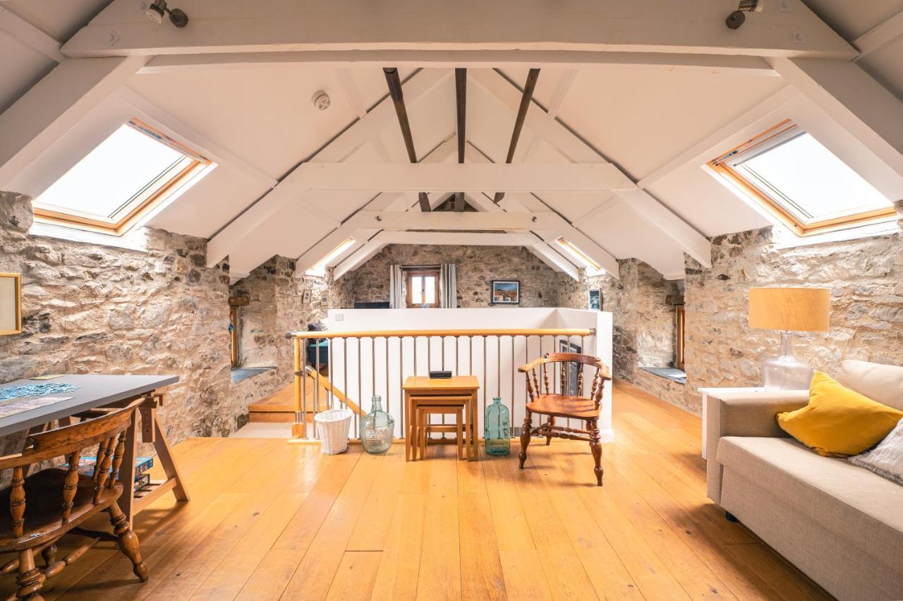 Stunning Converted Granary In Heart Of St Davids Eksteriør billede